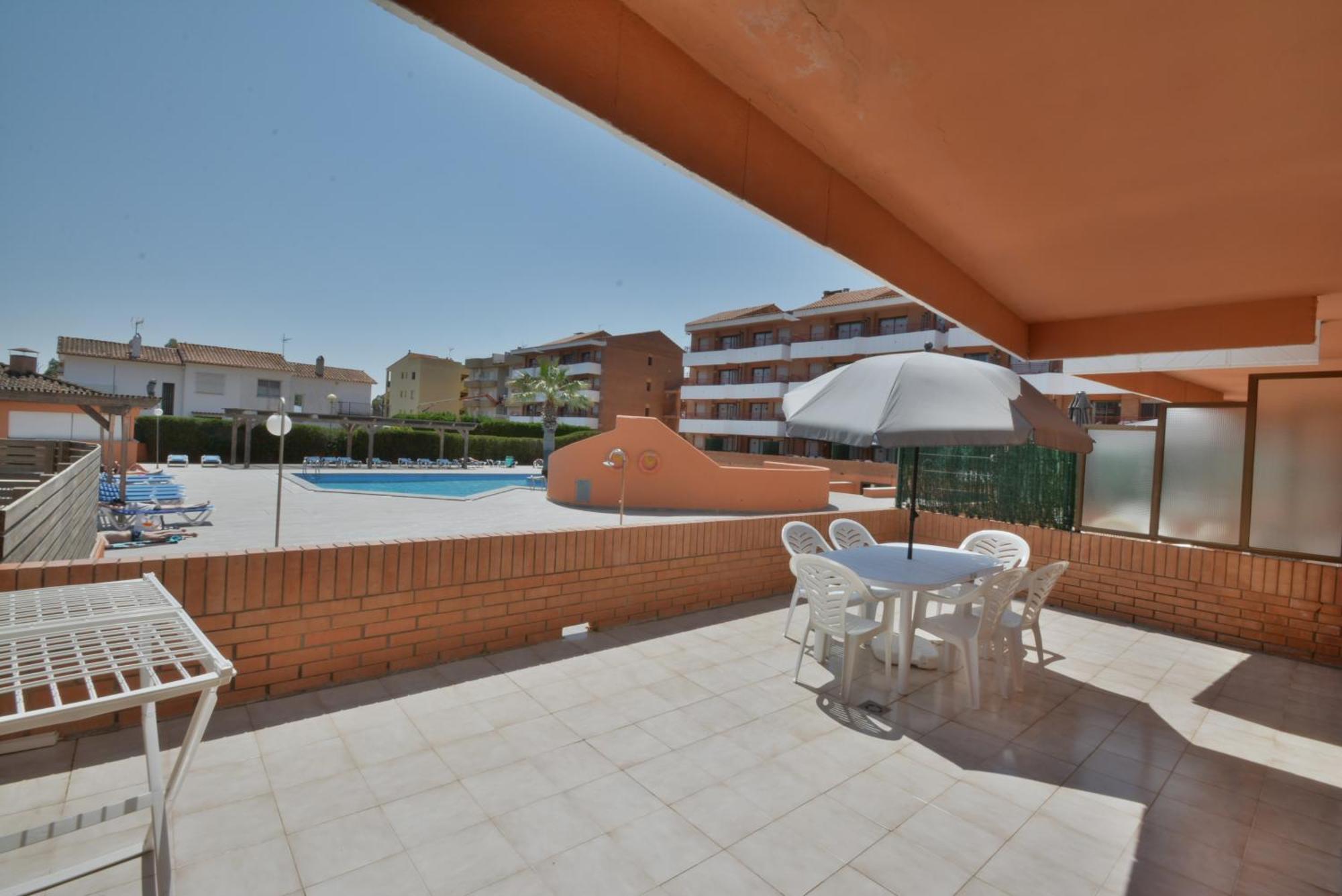 Apartamentos familiares Sa Gavina Gaudí L'Estartit Exterior foto