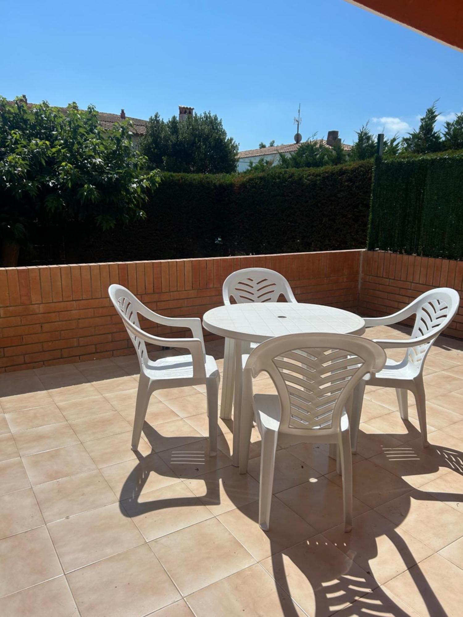 Apartamentos familiares Sa Gavina Gaudí L'Estartit Quarto foto